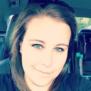 Meet your Posher, Holly